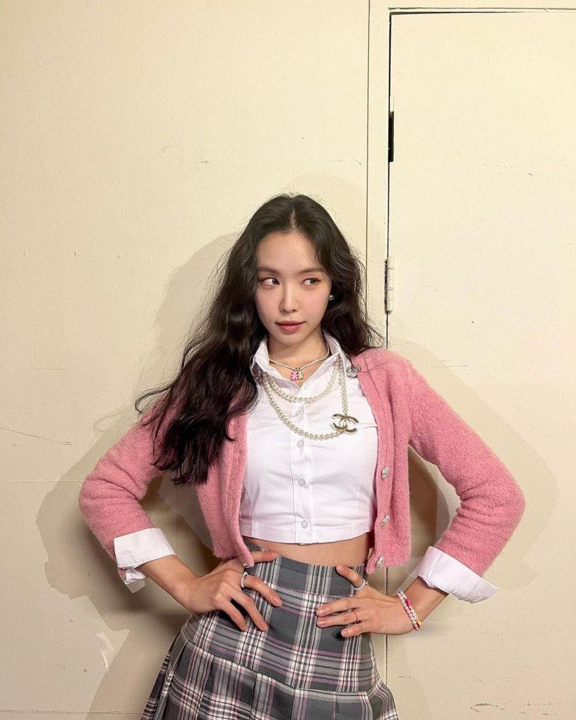 손나은1