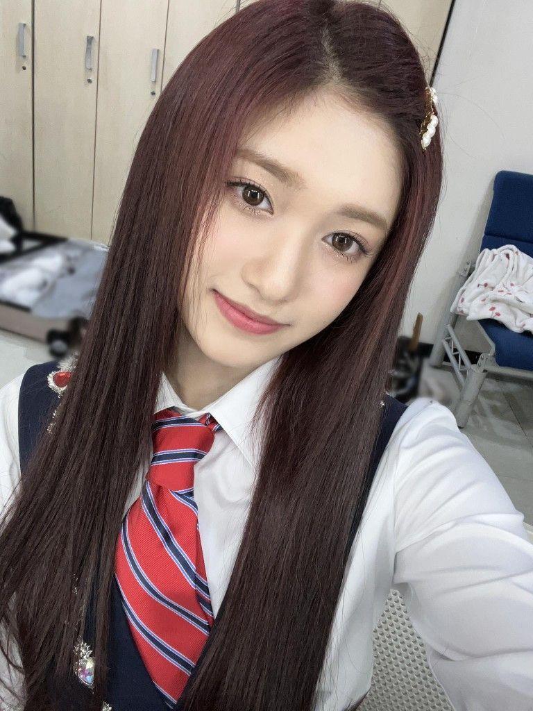 IVE LEESEO0