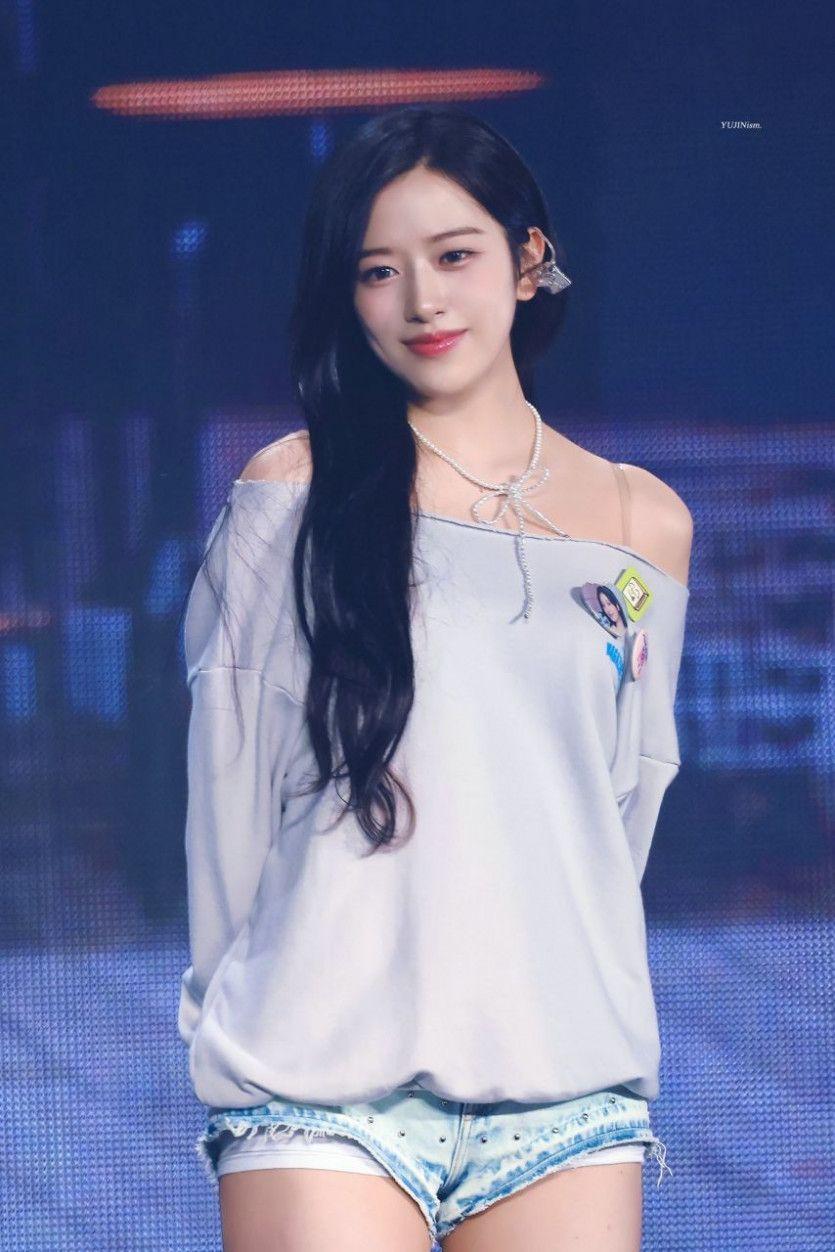 아이브 안유진1