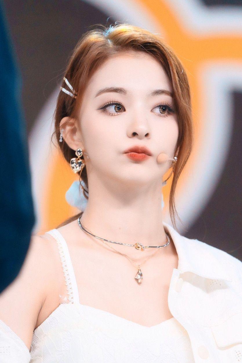 프로미스나인 이나경1