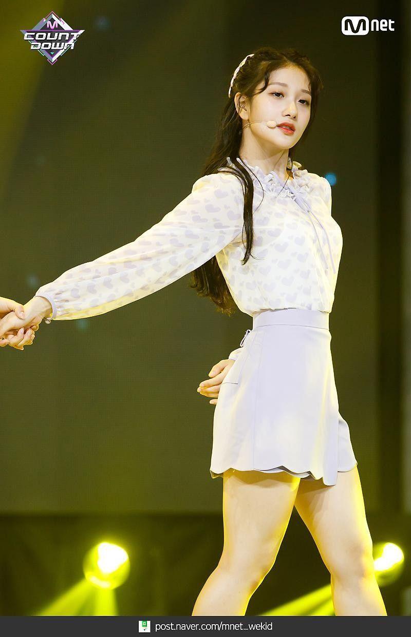 FROMIS9 Lee Seo Yeon1