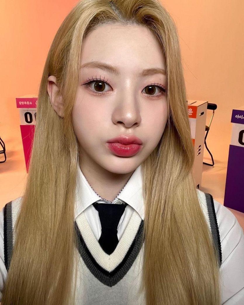 STAYC SEEUN0
