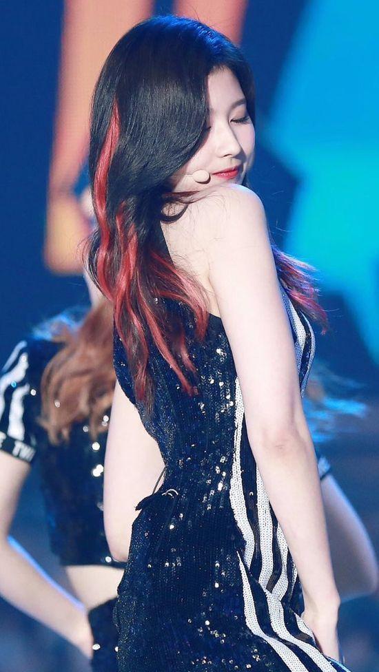 TWICE 사나0
