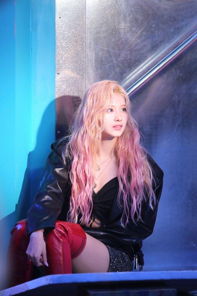 라이더 자켓 젖은 머리 사나0