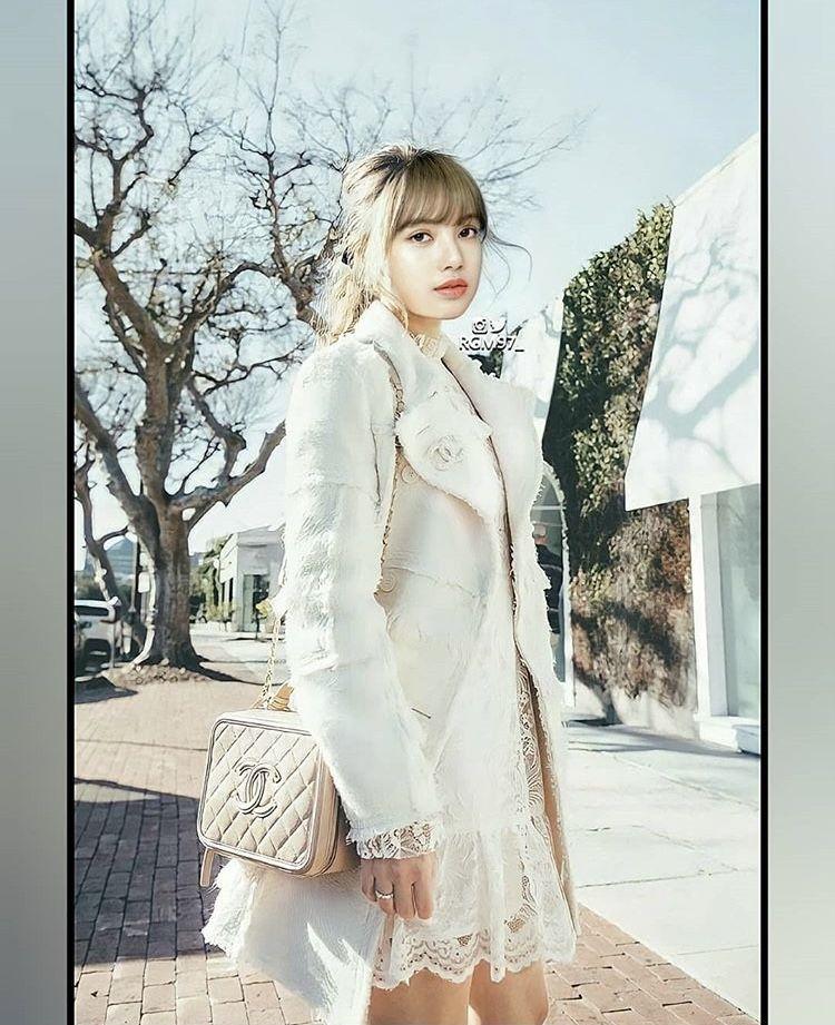 블랙핑크 리사1