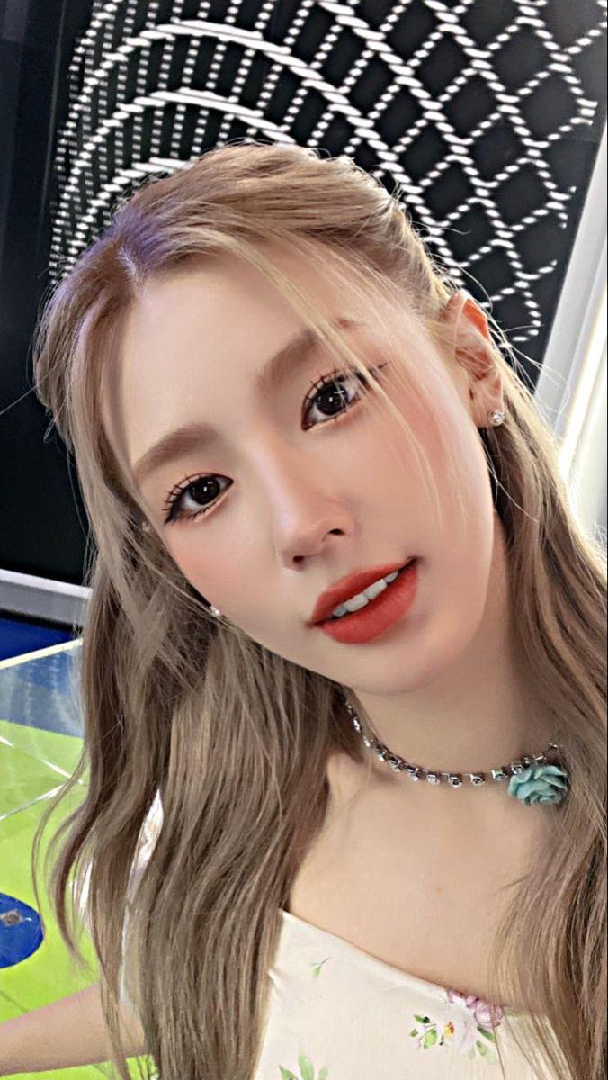 (G)-IDLE Miyeon0