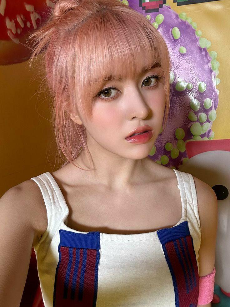 NMIXX Lily0