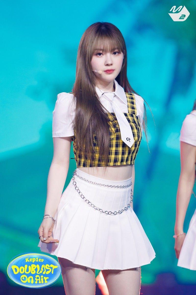 Kep1er Chaehyun2
