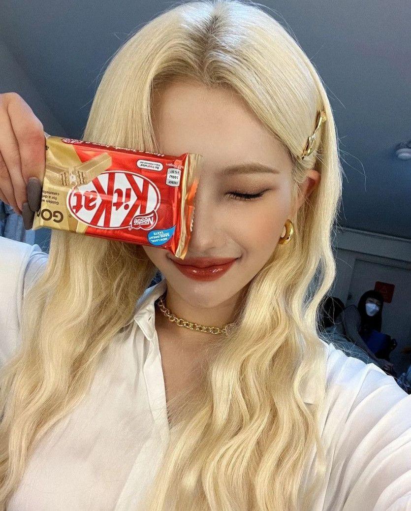 (G)I-DLE soyeon1