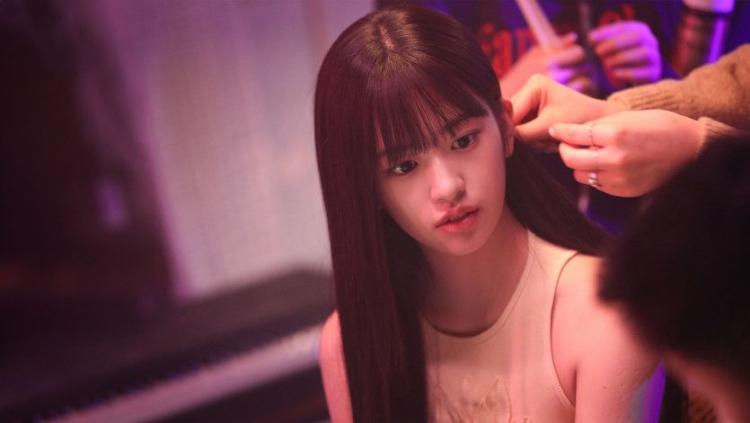 안유진1