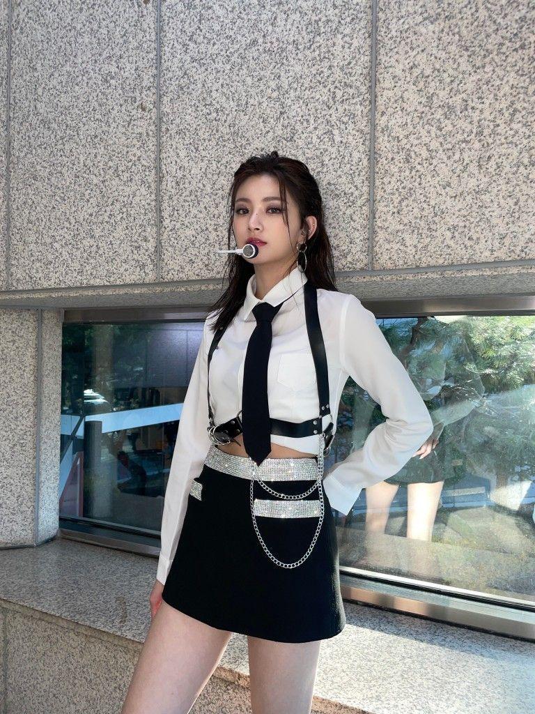 EVERGLOW 왕이런1