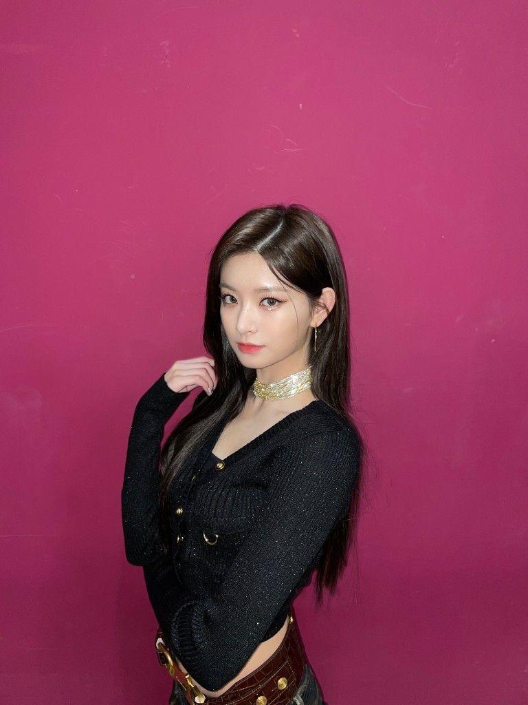 EVERGLOW 왕이런3