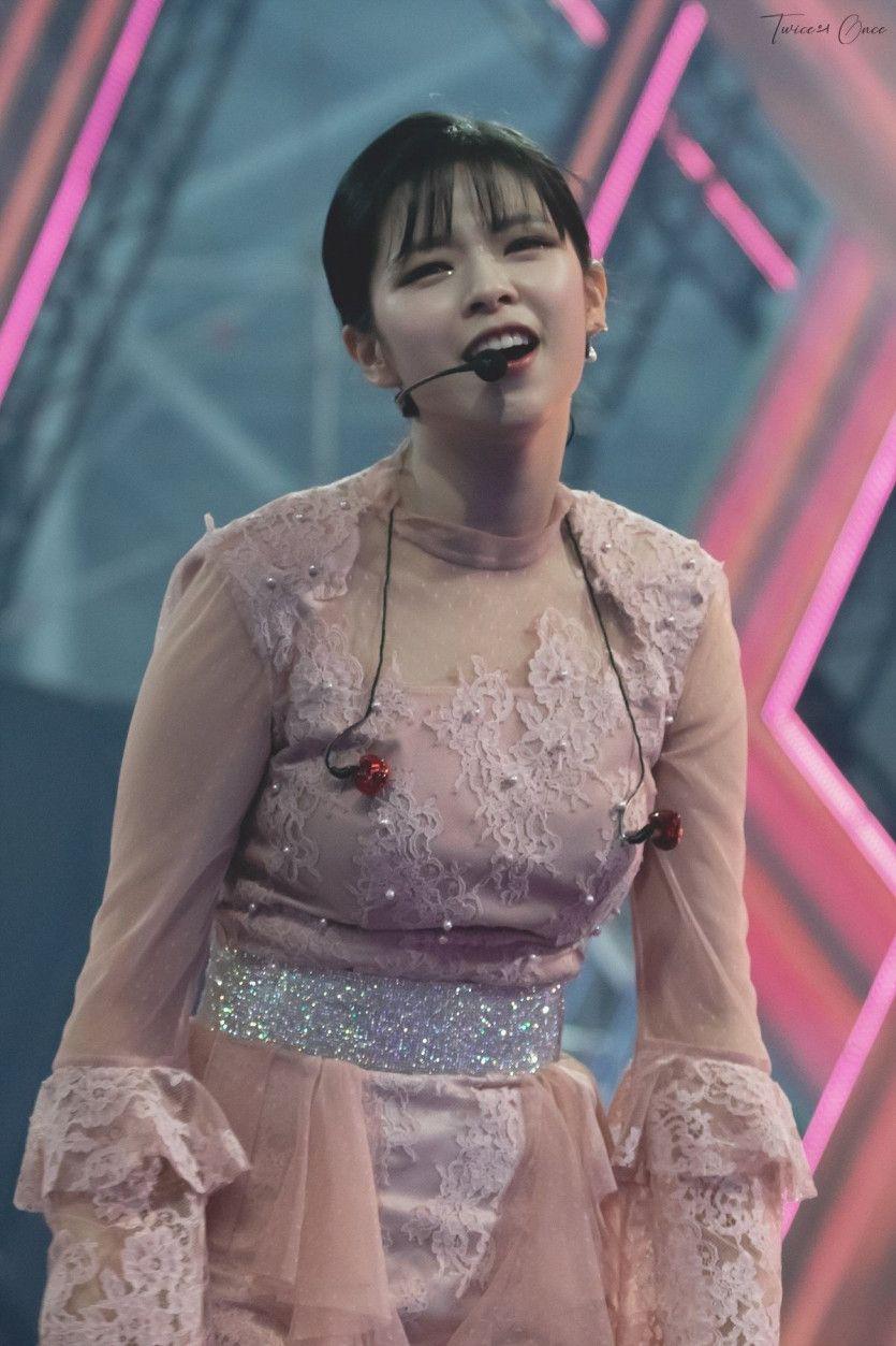 TWICE JEONGYEON1