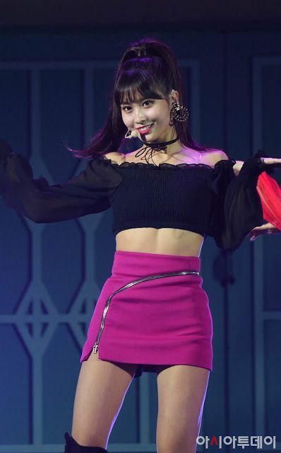 TWICE 모모0