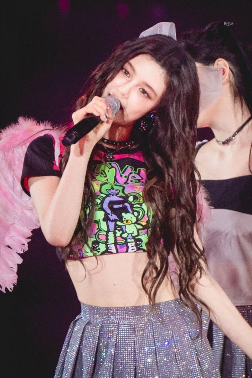 아이유 콘서트 게스트로 나선 뉴진스1