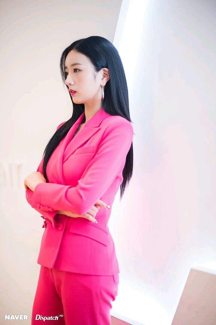 윤보미2
