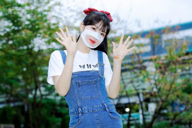 EVERGLOW Sihyeon0