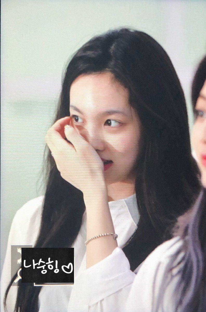 오늘자 공항 트와이스4