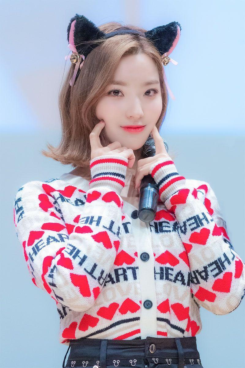 FROMIS_9  Lee Sae Rom3