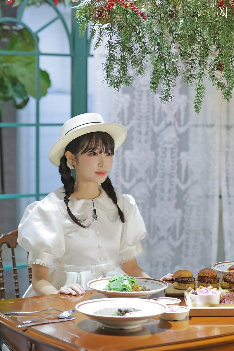 YENA0