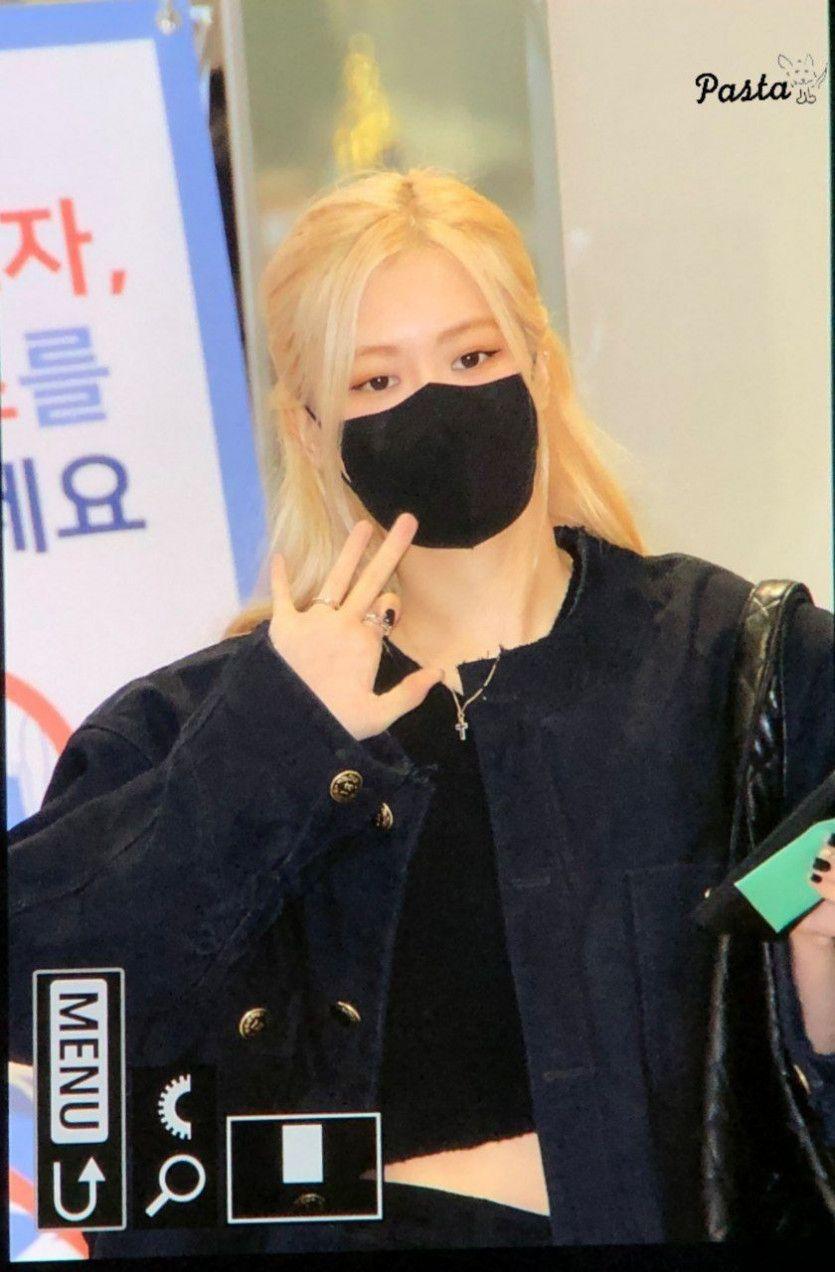 BLACKPINK ROSE0