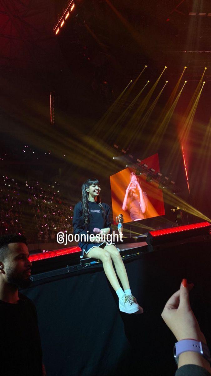 BLACKPINK LISA1