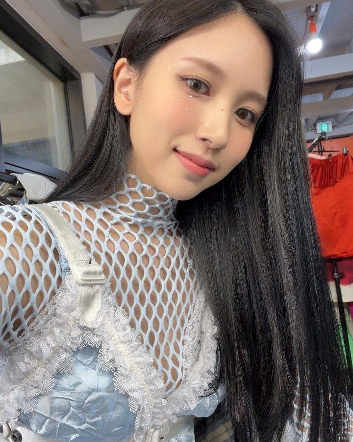 TWICE Mina1