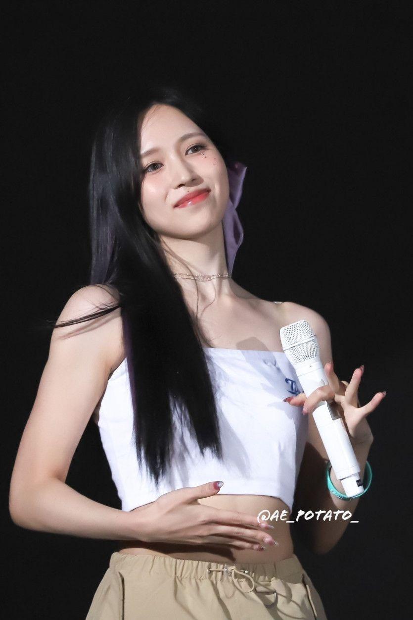 TWICE Mina2