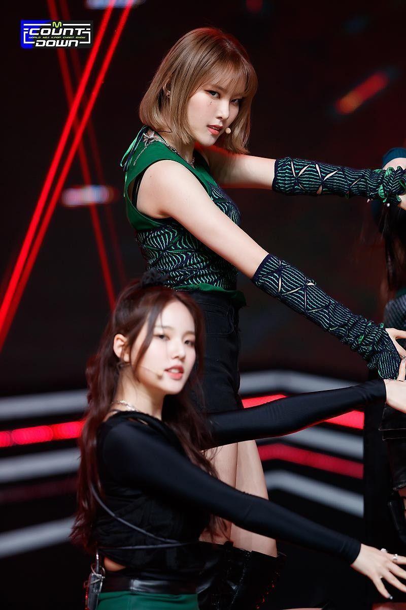 WEEEKLY Ji Min1