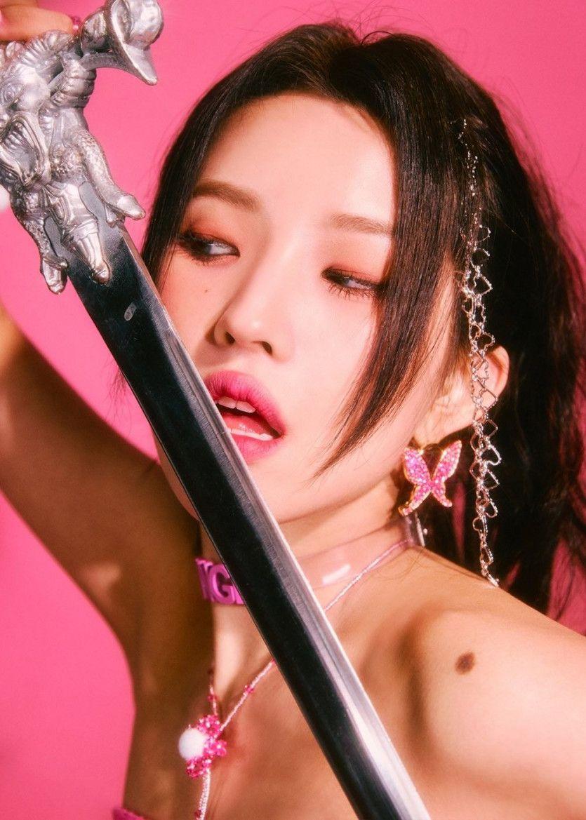 (G)I-DLE SOYEON0