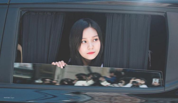 여자친구 엄지3