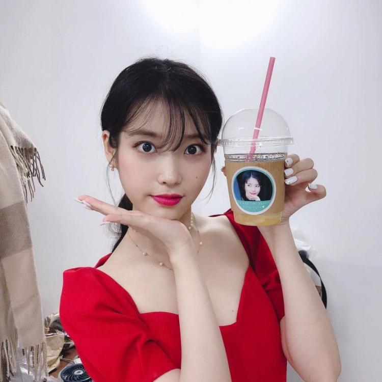 아이유 포토.0