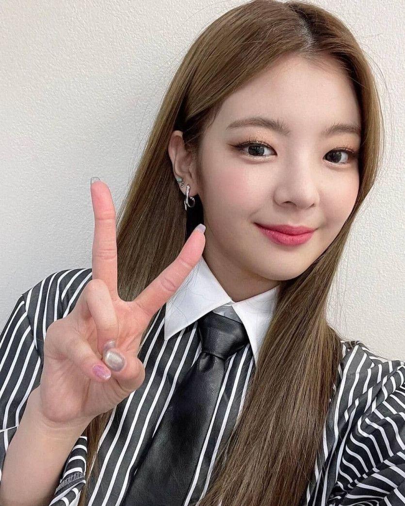 ITZY 리아0