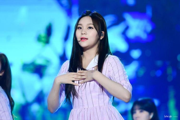 여자친구 엄지4