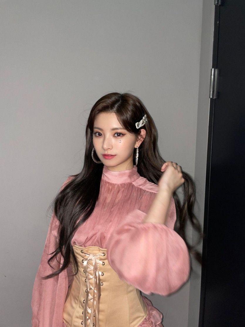 EVERGLOW YIREN1