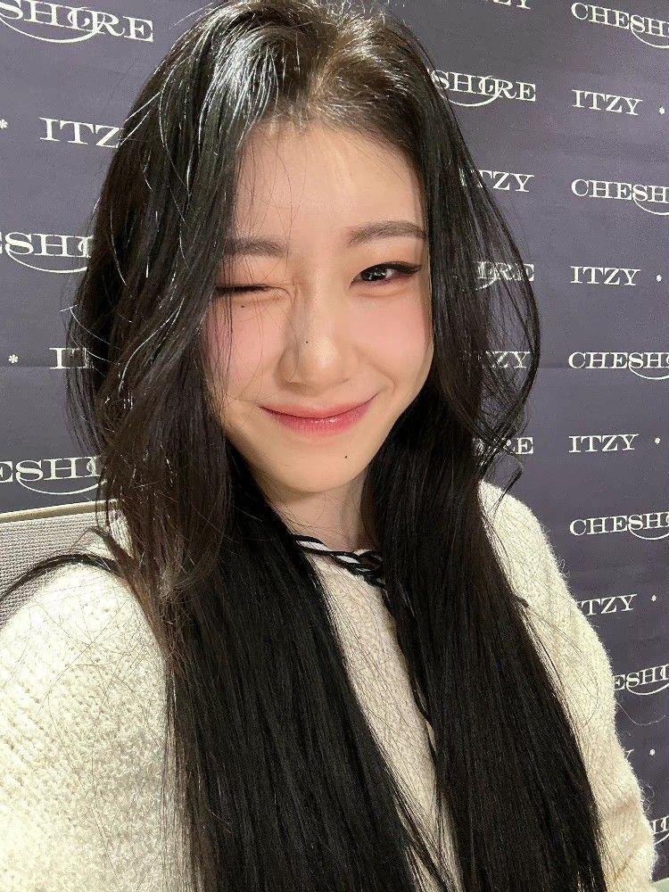 ITZY Chaeryeong1