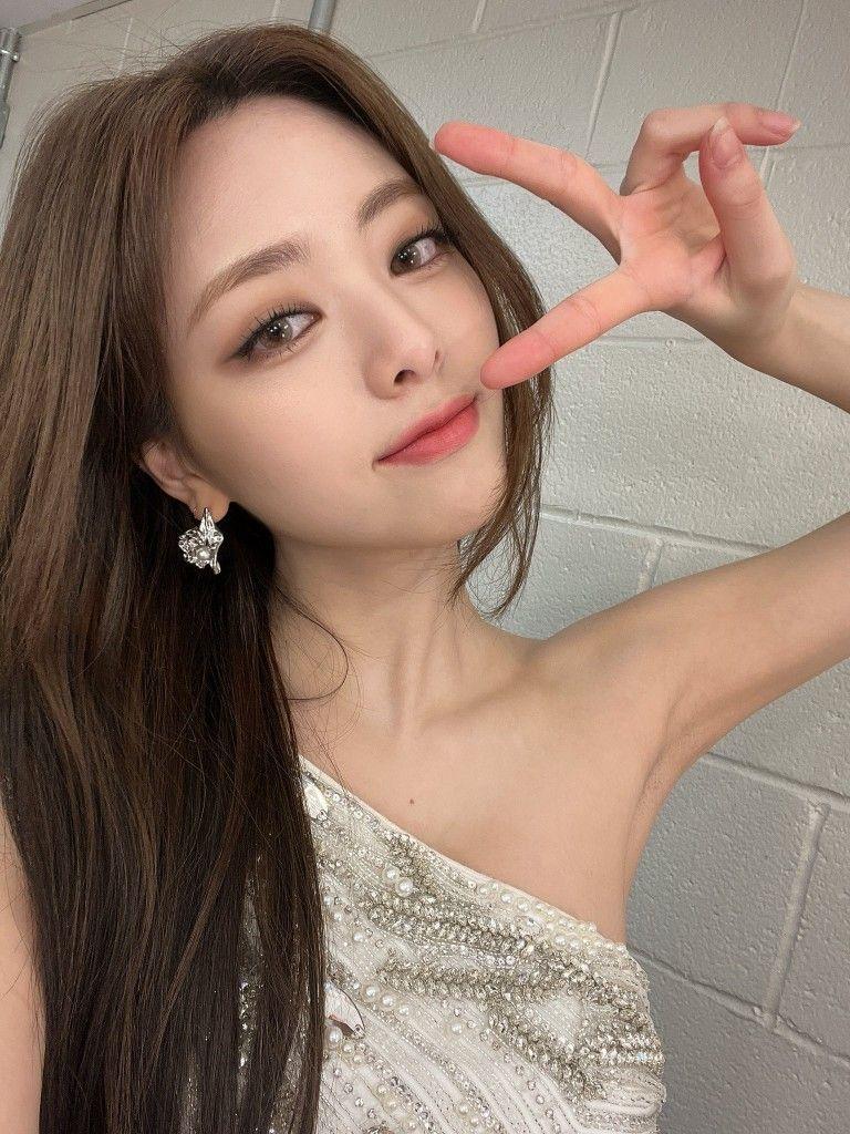 ITZY Yuna1