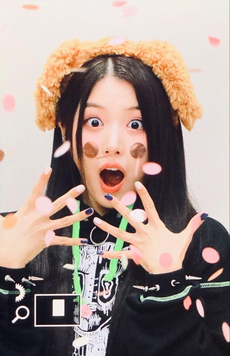 NMIXX Jiwoo1