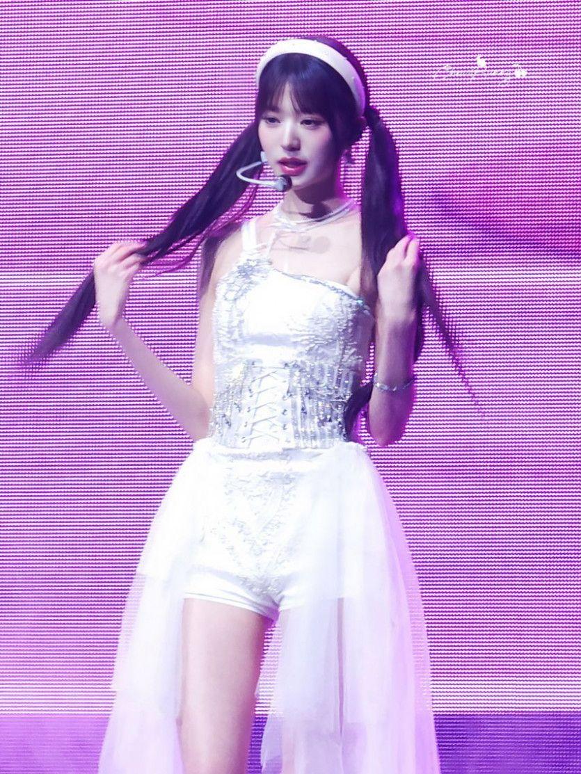 영 (아이브)0