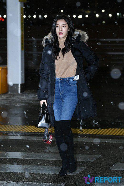 이선빈 '청바지 위에 롱부츠'0