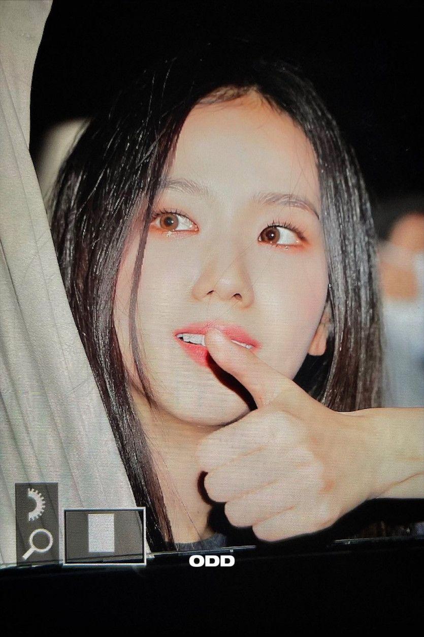 BLACKPINK JISOO2