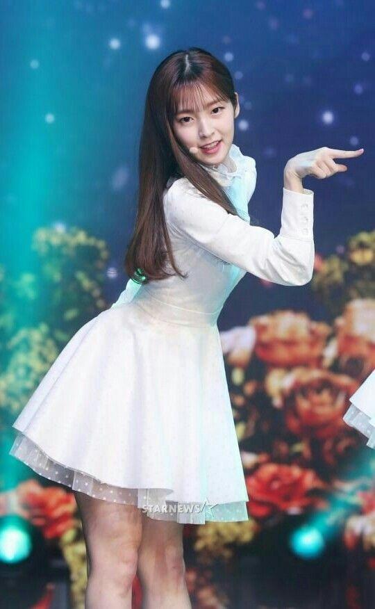 OH MY GIRL Arin3