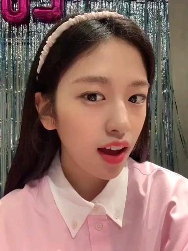 IVE YUJIN0