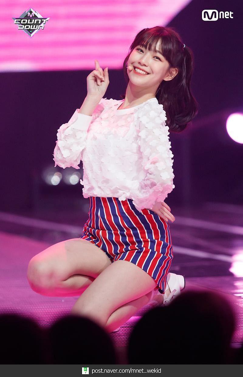 프로미스나인 백지헌1