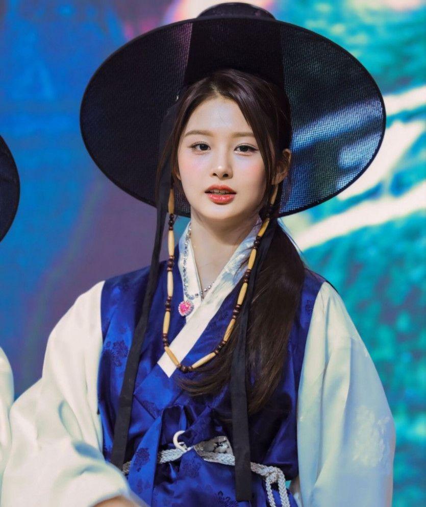 설윤0
