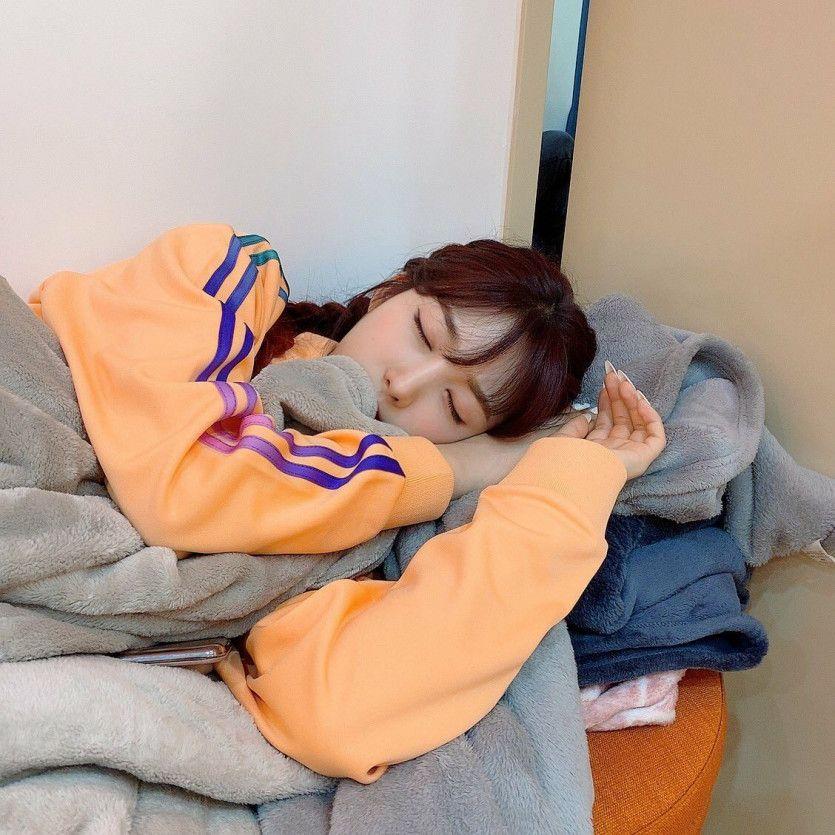 EVERGLOW SIHYEON0