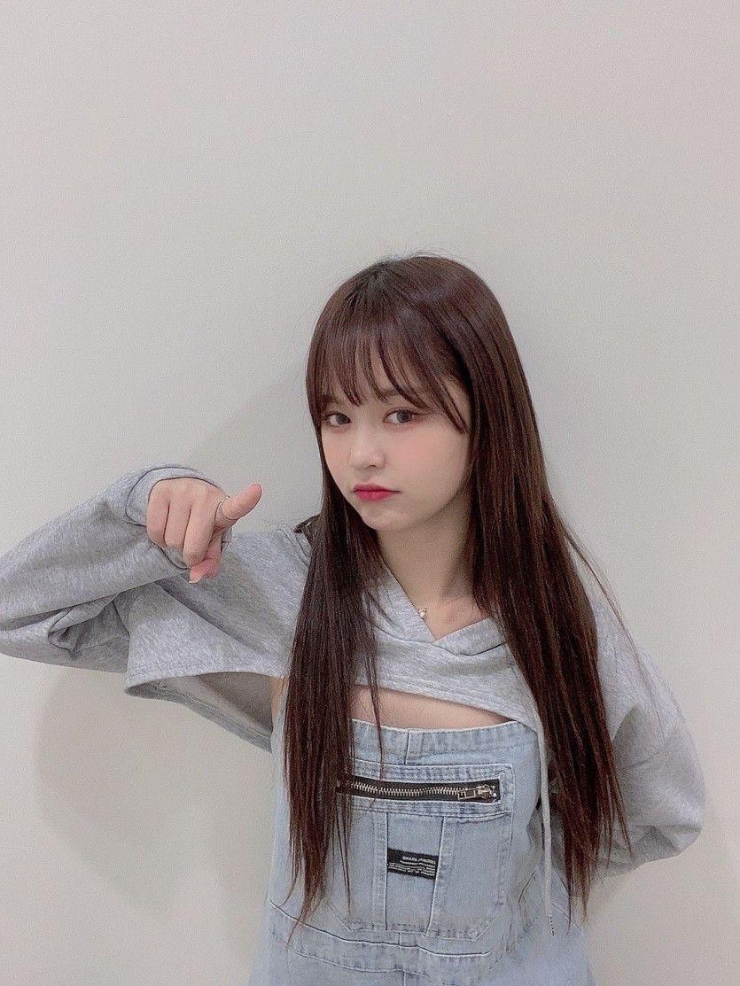 EVERGLOW Jiwon1