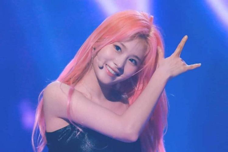TWICE 사나0