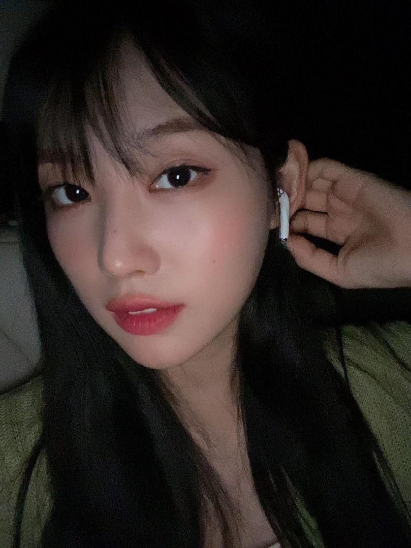 EVERGLOW Sihyeon3
