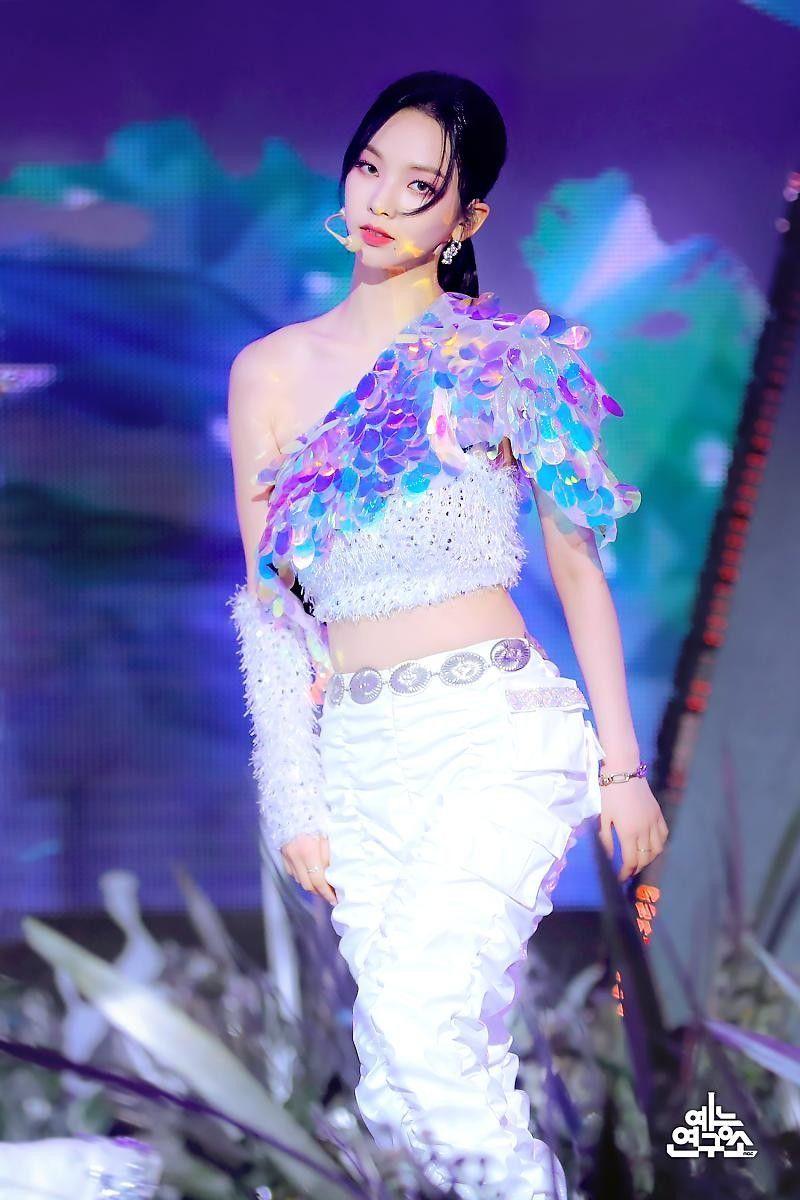 Aespa Karina0